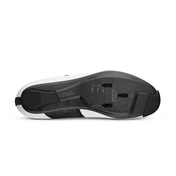 Zapatillas profesionales de carretera Fizik Infinito Carbon Wide de horma ancha