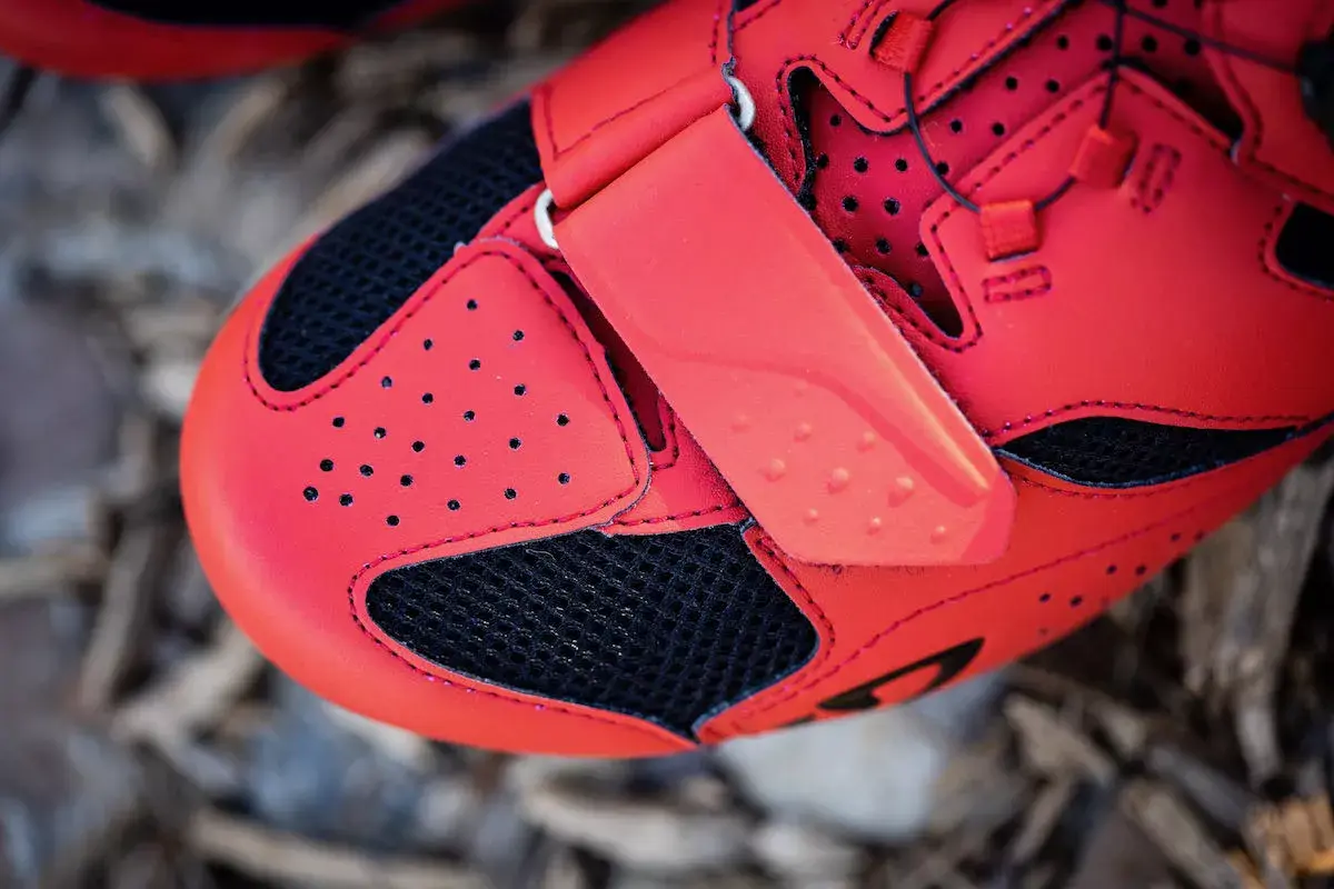 Zapatillas de ciclismo de carretera y spinning Giro Savix II con dial BOA