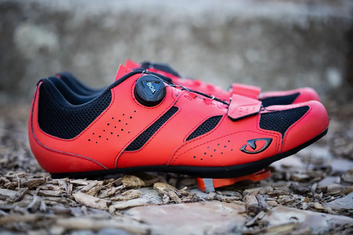 Zapatillas de ciclismo de carretera y spinning Giro Savix II con dial BOA