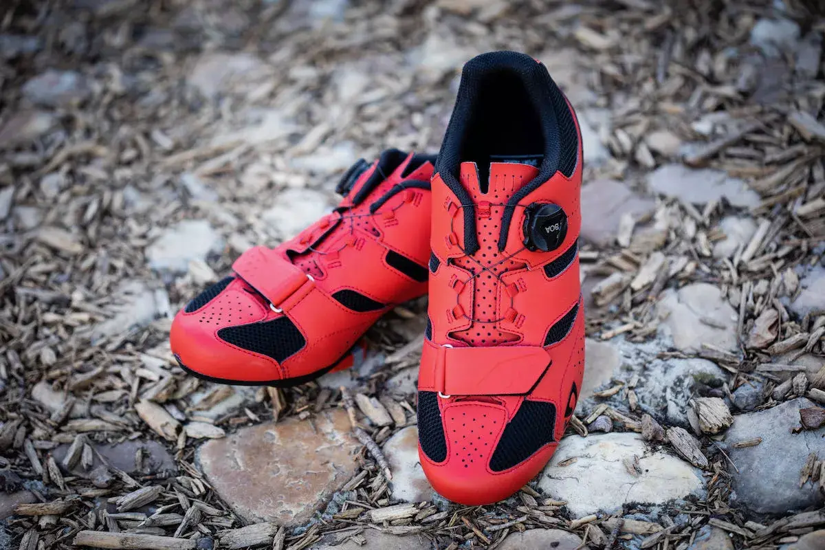 Zapatillas de ciclismo de carretera y spinning Giro Savix II con dial BOA