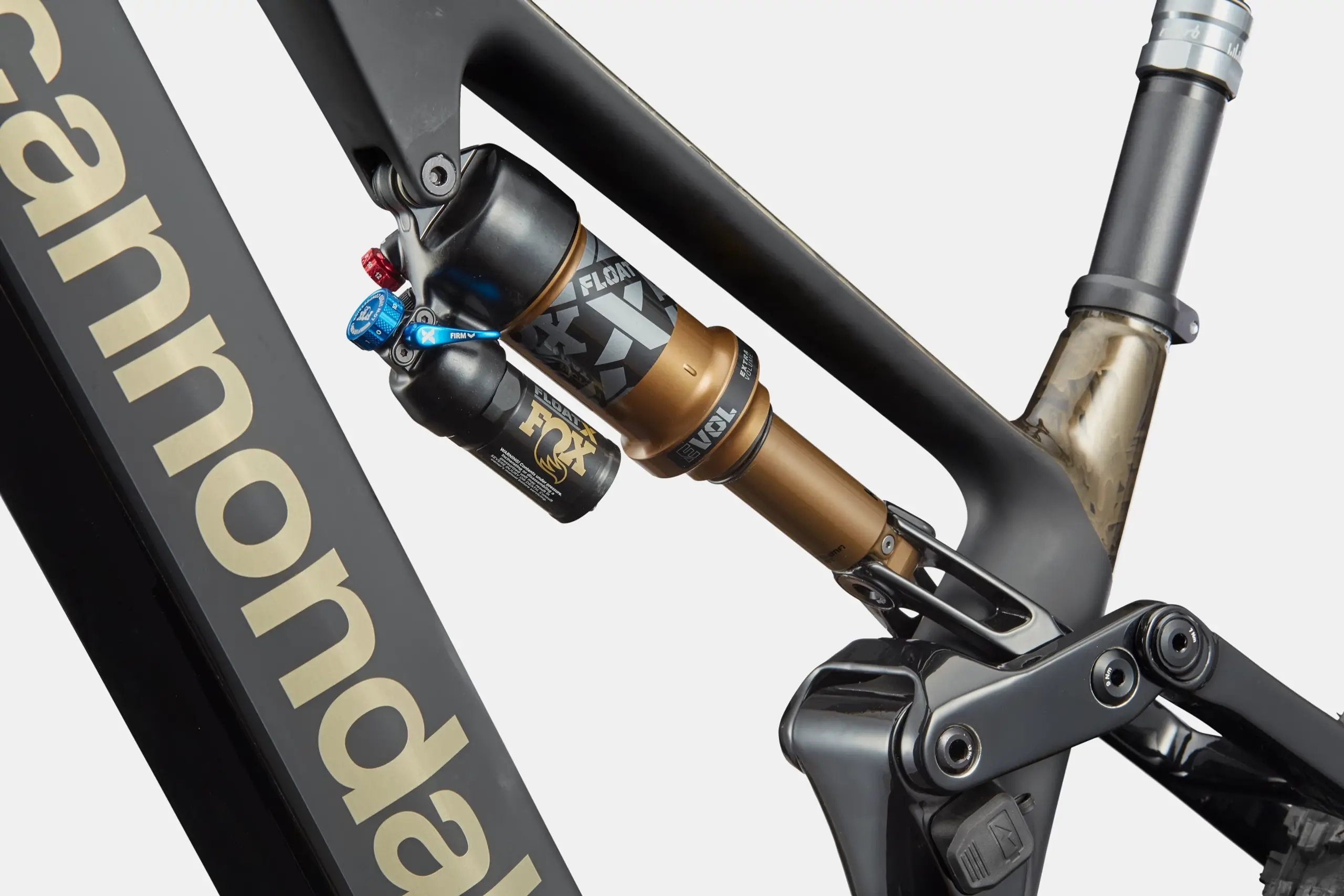 Transmisión inalámbrica SRAM XX Eagle AXS en Cannondale Moterra SL LAB71